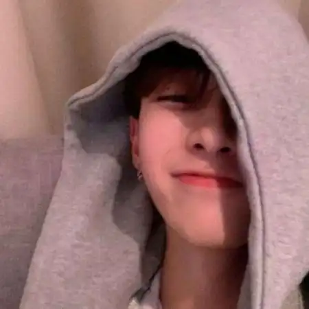 侧颜帅哥头像,侧颜帅哥头像高清图片