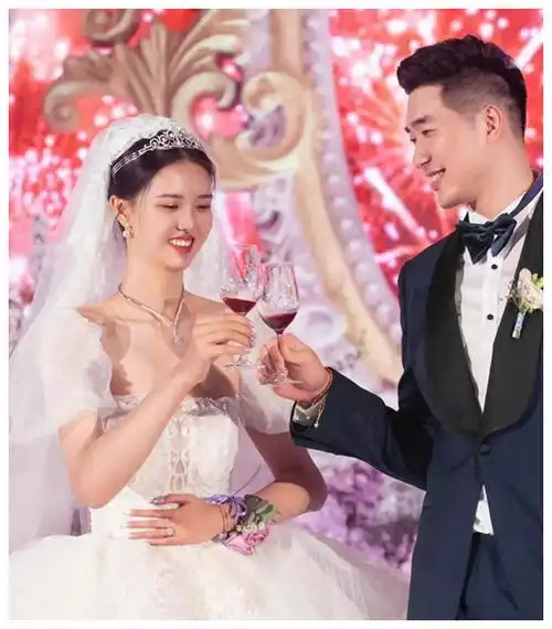 朱婷1米98恋1米79富商,网友忧后妈之路娃难兼顾