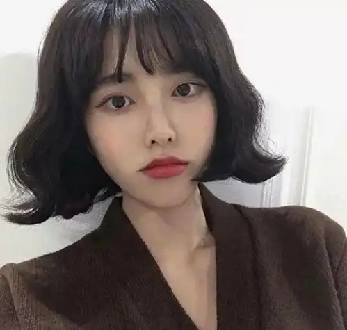 少女感爆棚的卷发,比直发好看n倍,适合所有脸型