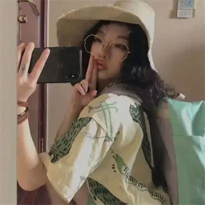 2020高冷女生微信头像,新的一年发布不同的女头