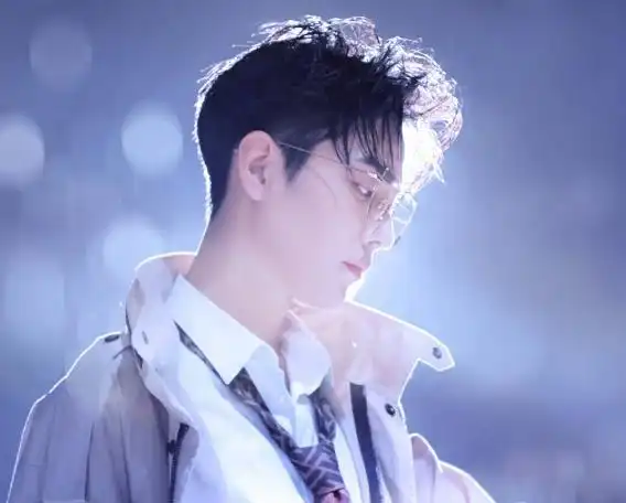 肖战再次更新动态一小时收获500万点赞,还是曾经的顶流