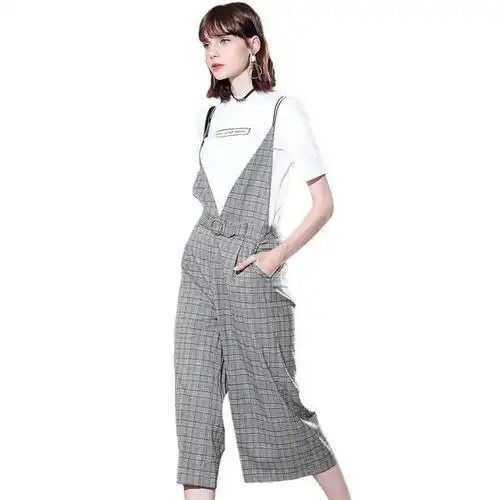 少女感报到,背带裤闯入逆龄时空