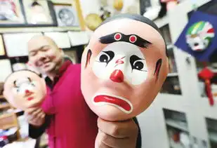 80后小伙爱上秦腔用16年画出2000多个脸谱
