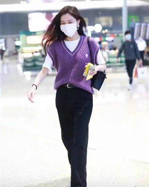 复古风又火了现在流行奶奶的毛坎肩,时髦减龄又显气质