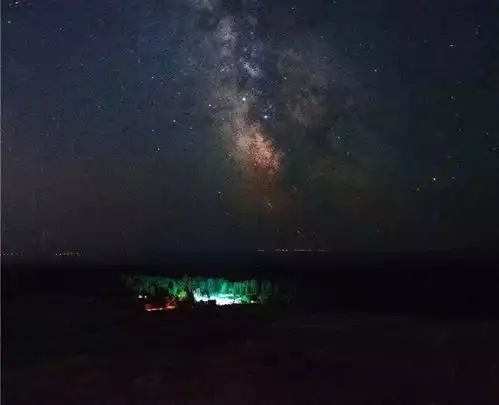 跨越北纬47带你去认识童话边城的星河灿烂