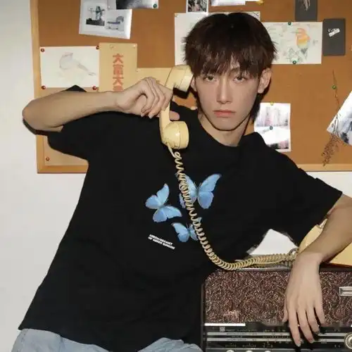 头像图片韩系男微胖