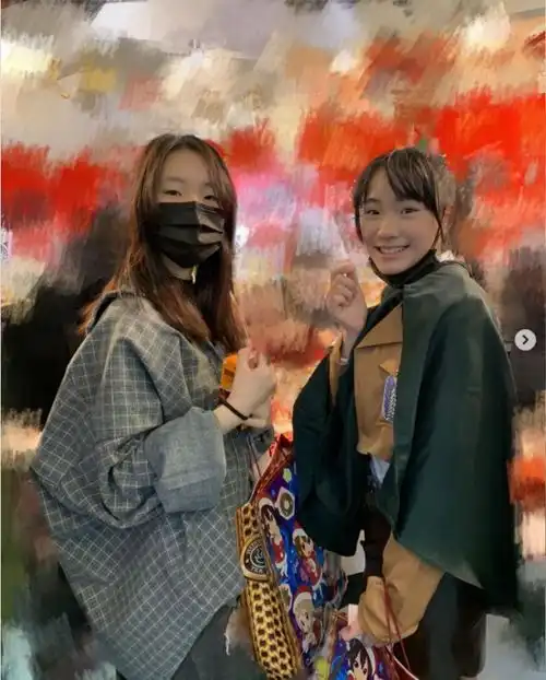 小s爱漫画人物少女心爆棚,自言要离婚后秒怂,夸许雅钧优点多多