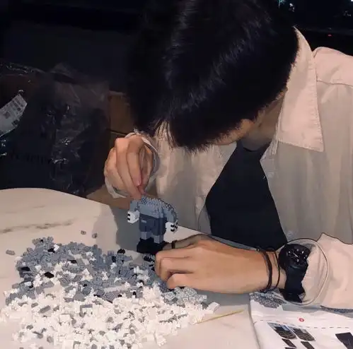 如今遇上的人都是心里有过别人的人禁欲系男头