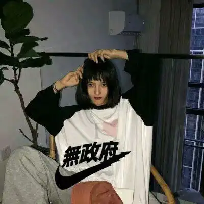 病娇头像女真人带血恐怖血腥病娇女头像