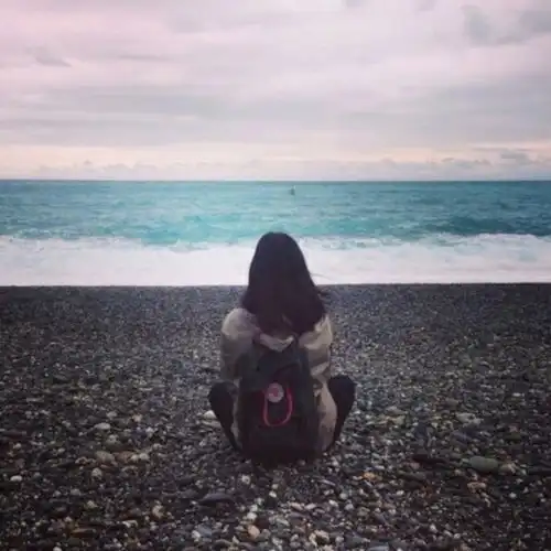 禁欲系头像女生背影系男