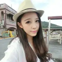 请问大家伙,这位美女叫啥名字