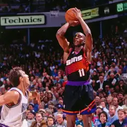 nba历史上三分最准的球星库里汤神外现役仅1人入选姚明队友上榜