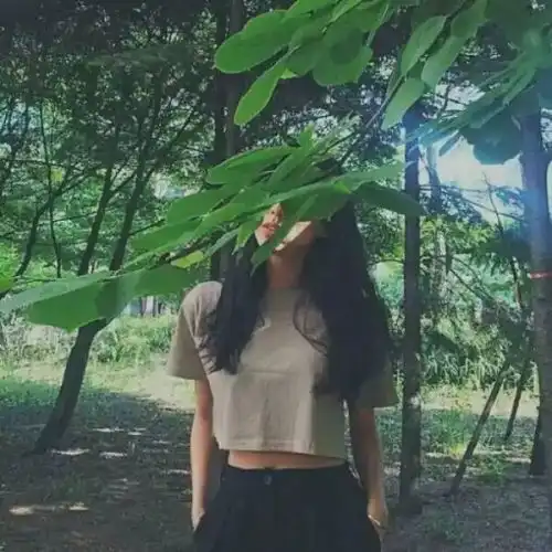 头像所有热泪盈眶的瞬间我想起的都是你的脸