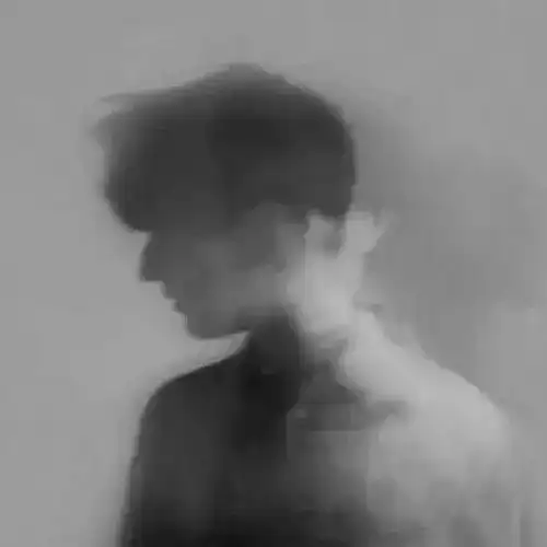 帅气动漫黑色系男生头像