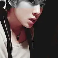 s谁有伤感的qq头像