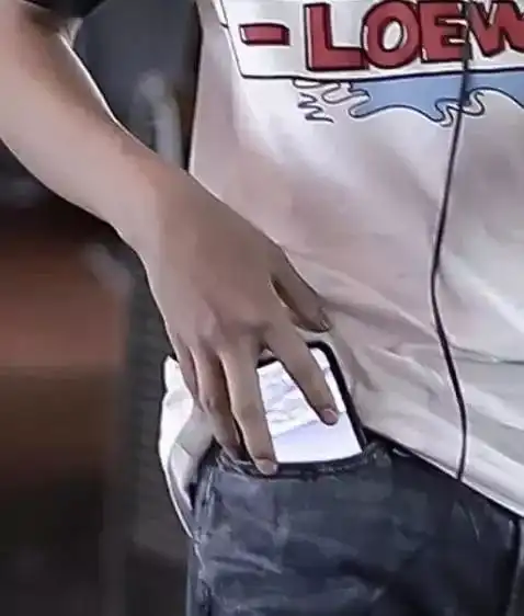 tfboys手机屏保曝光王源的深奥,王俊凯的少女,千玺的最有团魂