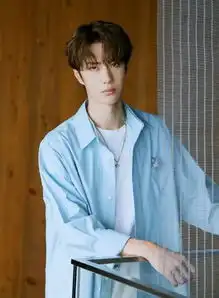 变时髦最简单的方法选一枚超in的胸针