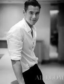 洁白无瑕吴亦凡鹿晗领衔娱乐圈20大白衬衣系男神