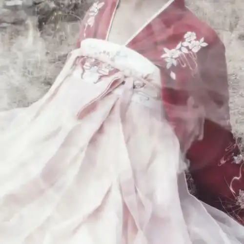 唯美意境古风汉服女生头像但愿微信头像我要个性网