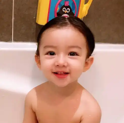 她当妈后疯狂晒娃这就是我想要的猪宝宝