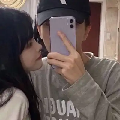 非主流个性情侣头像一对低调只许爱我不许凶我