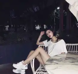 拒绝佛系穿衣,这个秋天就要做个猫系女孩