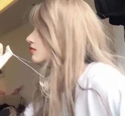 超好看不同发色系的宝藏女生头像