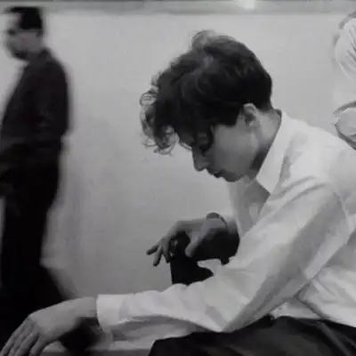 黑色头像男高清黑色霸气真人头像男