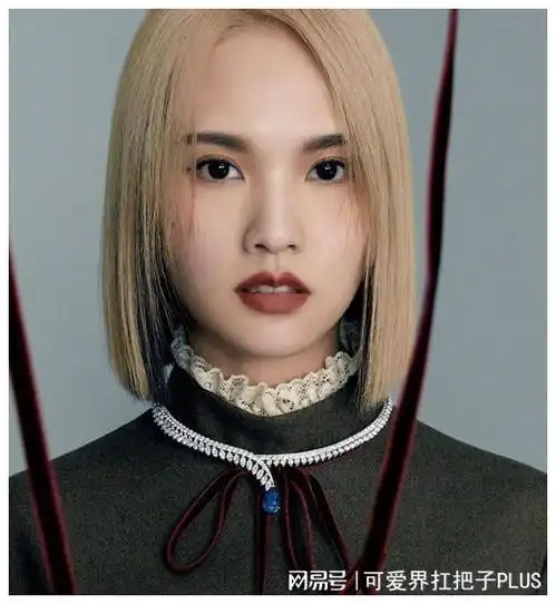 你适合深发色还是浅发色染错显黑显土不说,还拉低颜值