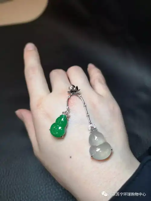 翡翠戒指定制系列介绍大全个性风格打造独一无二的珠宝饰品