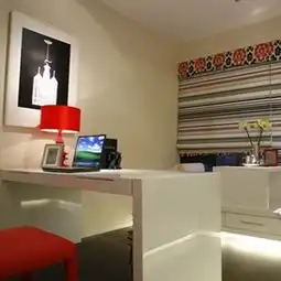 红色书房装修效果图,颜色系是红色空间设计是书房的家装风格效果图片