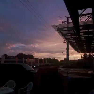 黑暗系压抑背景图片