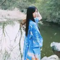 qq动漫女生唯美头像丁香花影子永远不孤独