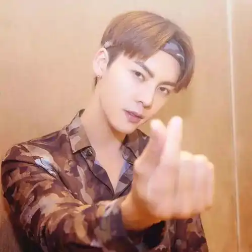 男生抓刘海的方法居然比妹子还多