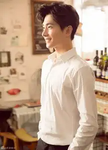 组图杨洋清新夏日写真化身调酒师调水果冰饮