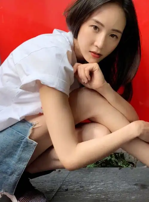 女神张钧甯休闲穿搭,日系风格元气满,满脸胶原蛋白像少女