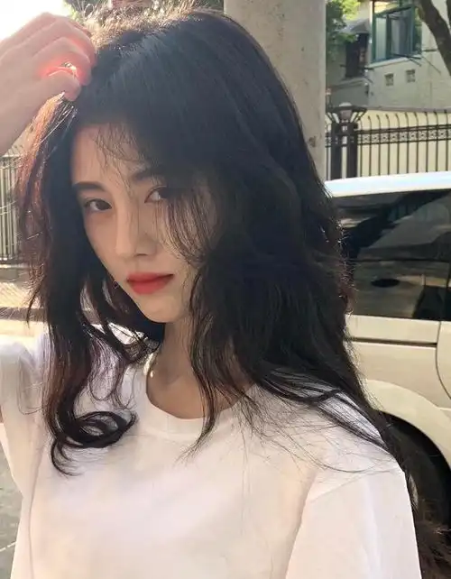 她鼻子还在恢复期