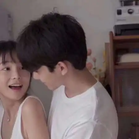 奶龙情侣头像一对两张