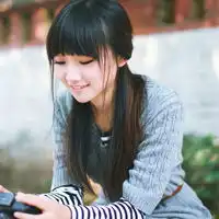 恋爱女生的意境头像我们走着走着就这样走散了