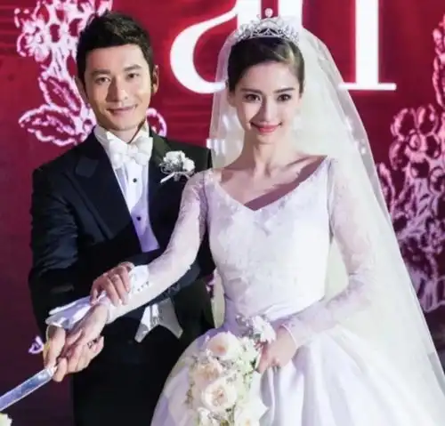 黄晓明豪宅引热议,细扒离婚后资产,这身家和人脉,绝对能更上一层楼