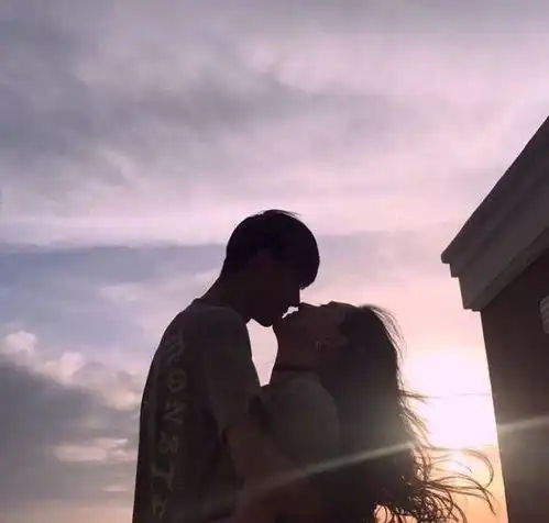 白色系唯美壁纸高清情侣