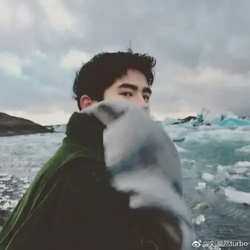 新四小生目标一致刘昊然想谈恋爱,彭昱畅求拍吻戏