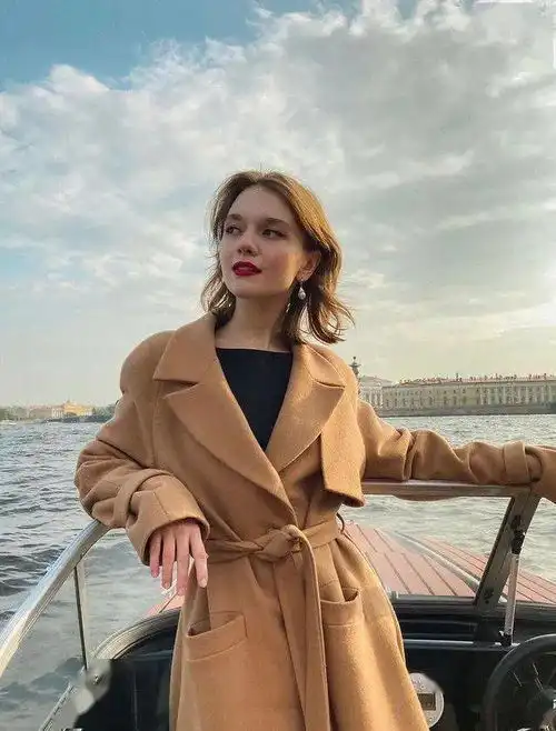 2022流行发型来了这4款气质减龄,还显脸小