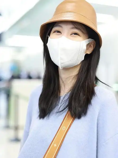 暖色系头像明朗