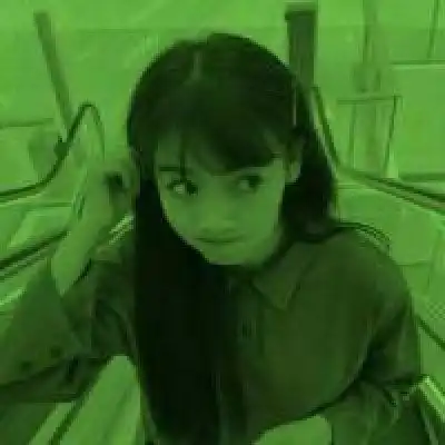 绿色系女头可爱头像绿色