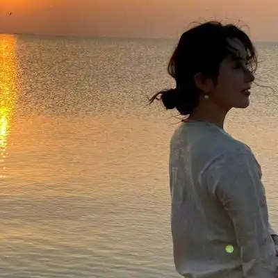 苏瓷成熟意境治愈女头团头可微信头像我要个性网