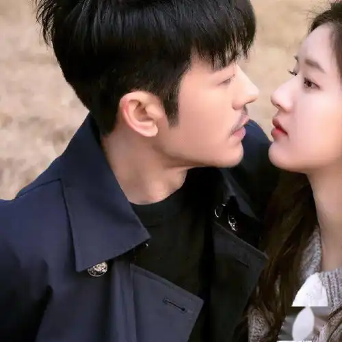 情侣头像禁欲系大叔情侣