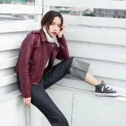 天然水晶半宝石瑞丽胸针