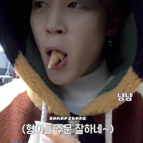 bts防弹少年团jimin的鼻子上什麽时候长了一颗痣