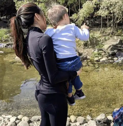 男友出轨,被公主抢走未婚夫,华裔黄达拉别同情我,老娘好得很